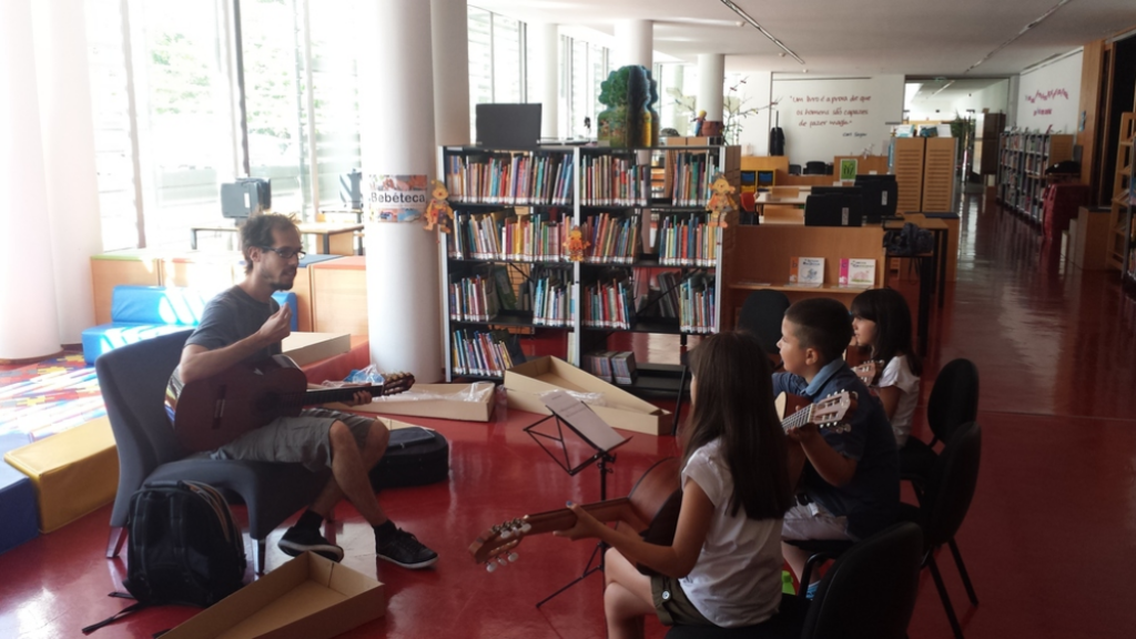 III Festival Internacional de Plectro - Oficina de Bandolim e Guitarra "APC Instruments"