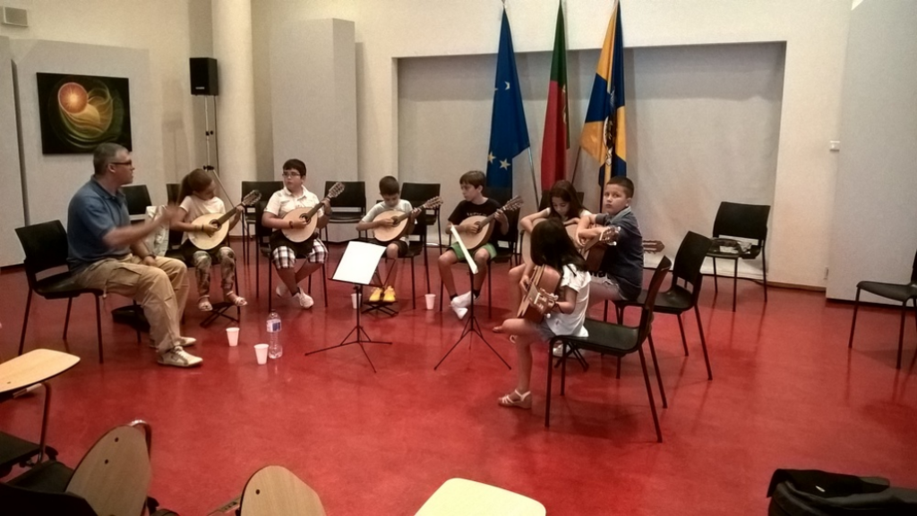 III Festival Internacional de Plectro - Oficina de Bandolim e Guitarra "APC Instruments"