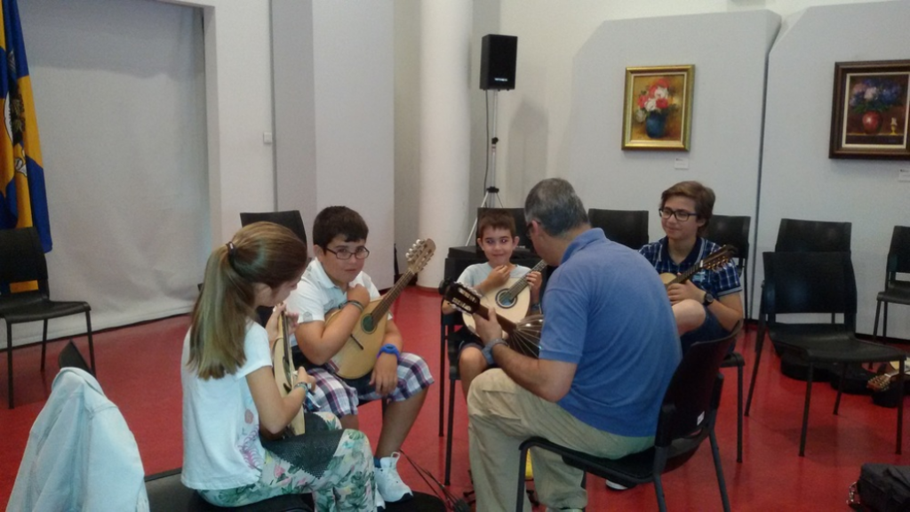 III Festival Internacional de Plectro - Oficina de Bandolim e Guitarra "APC Instruments"